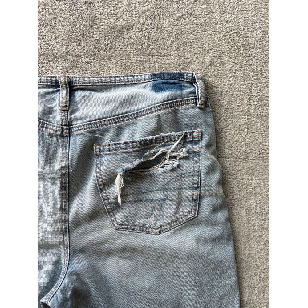American Eagle Womens Denim Shorts 10 Light Blue Distressed Raw Hem Grunge 90s - Picture 7 of 15